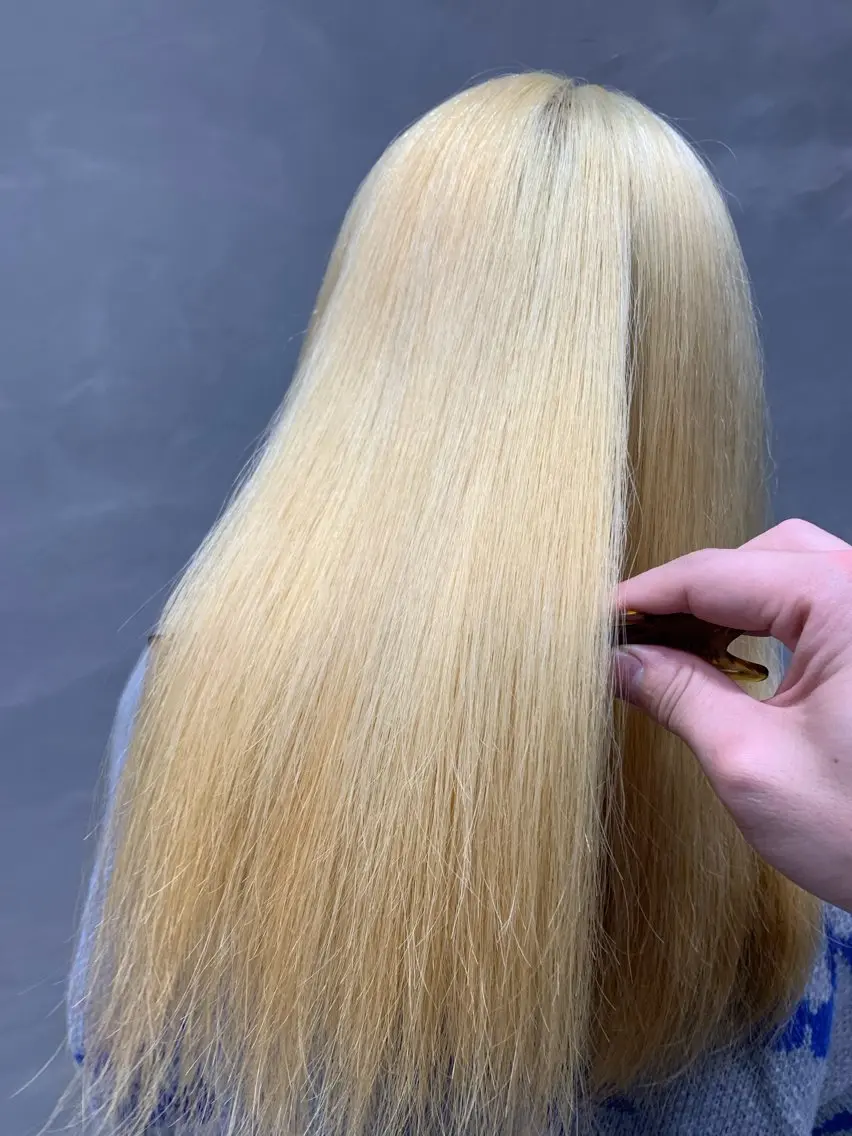 セミロング ヘアカラー newiネウィ _naoのヘアスタイル