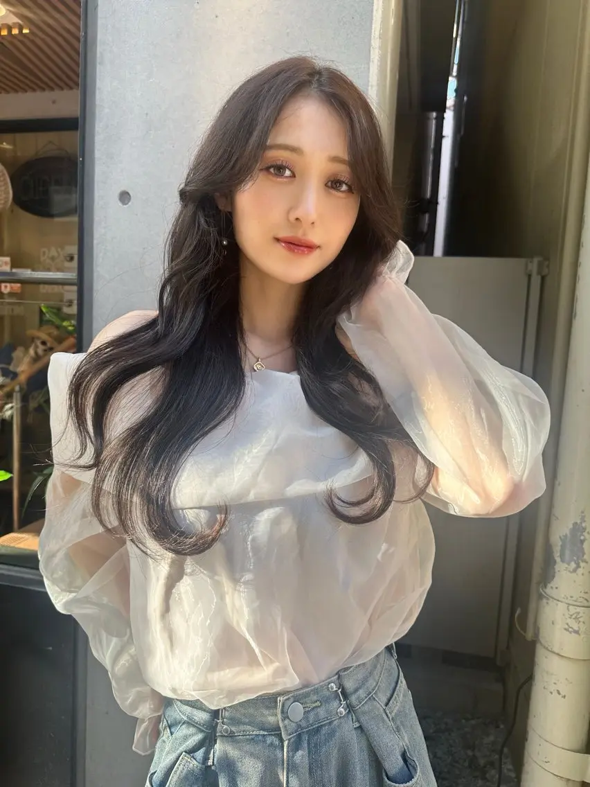 ロング カラー 遠藤沙也加 /レイヤーカットのヘアスタイル