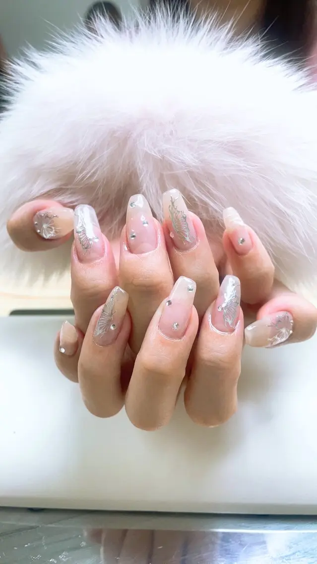 ネイル 💫🌸💕リサ nail ⭐️✨のネイルデザイン