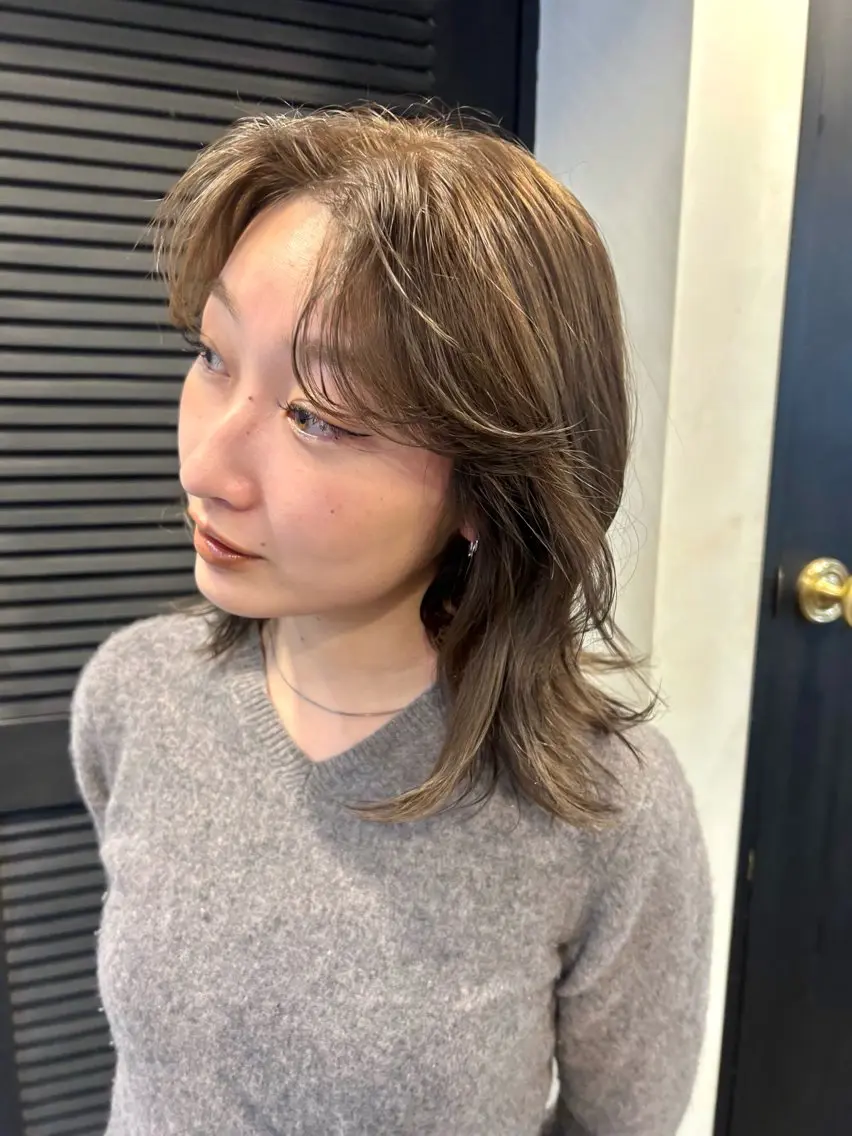ミディアム カラー パーマ カット ヘアカラー レイヤー/透明感/ ブリーチなし/わかなのヘアスタイル