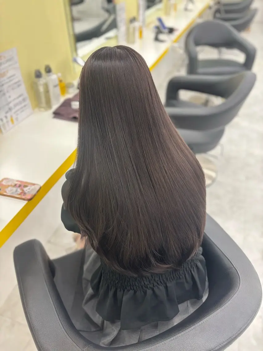 ロング カラー ヘアカラー トリートメント 🧸レイヤー× ベージュ🥯カホ🍯のヘアスタイル