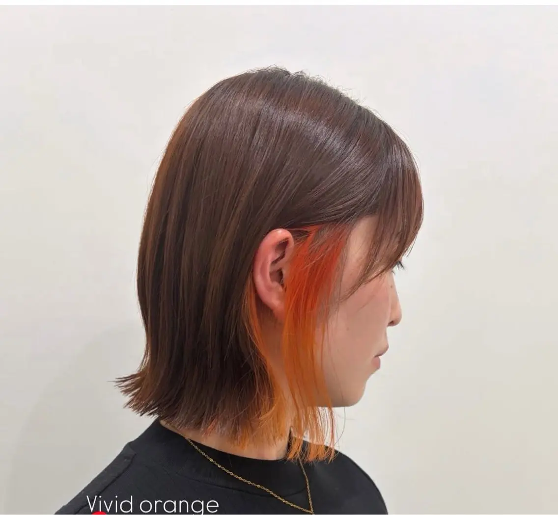 カラー イヤリングカラー オレンジ ヘアカラー サイトウ リオナのヘアスタイル