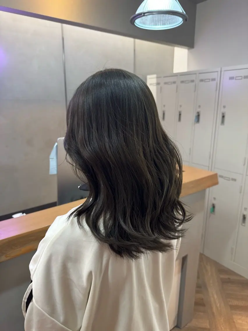 ミディアム アッシュ レイヤーカット カット ヘアカラー トリートメント 縮毛矯正/ボブ✨ 𝑨𝒀𝑼🎀のヘアスタイル