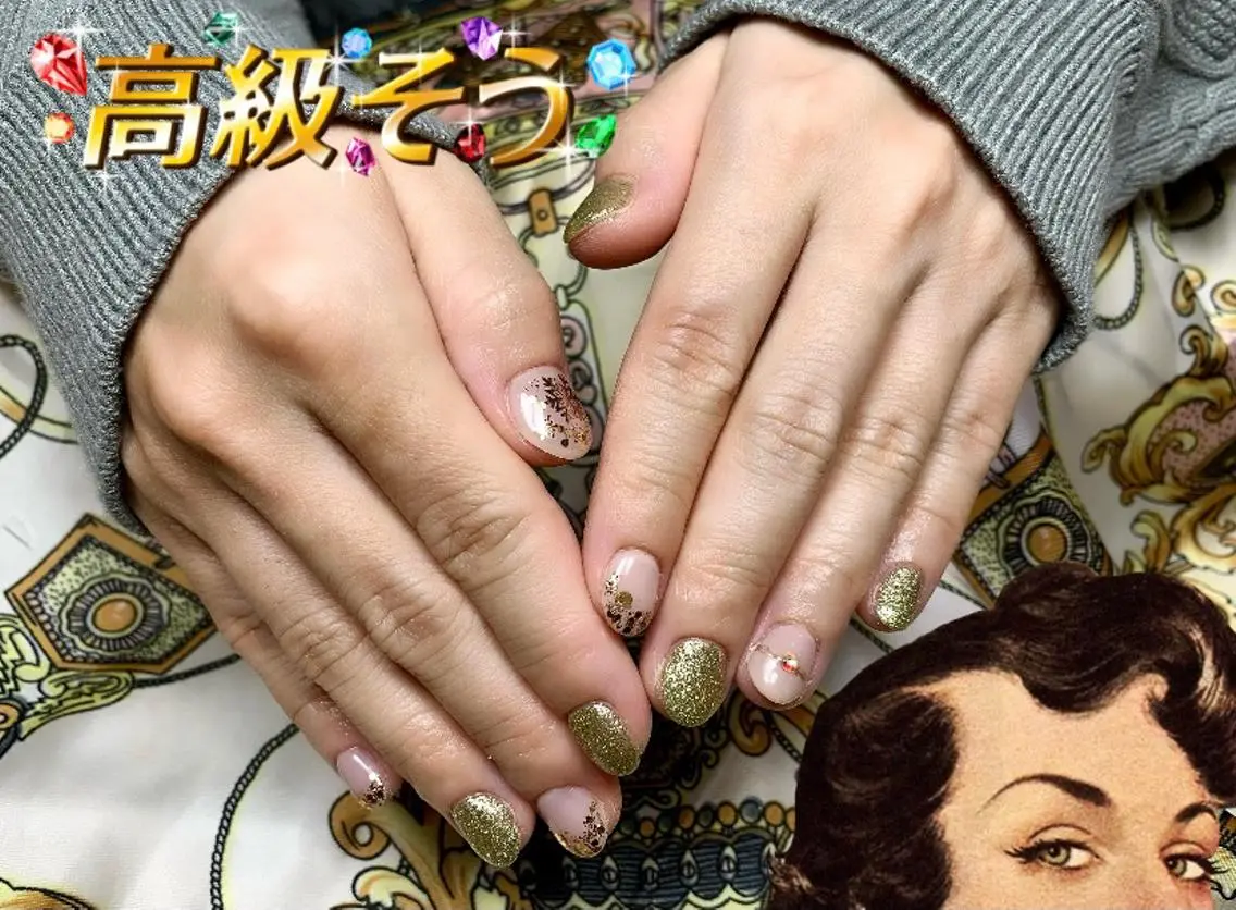 ネイル アートネイル グリーン ラメ(グリッター) 冬ネイル クリスマス R.N アールドットエヌのネイルデザイン
