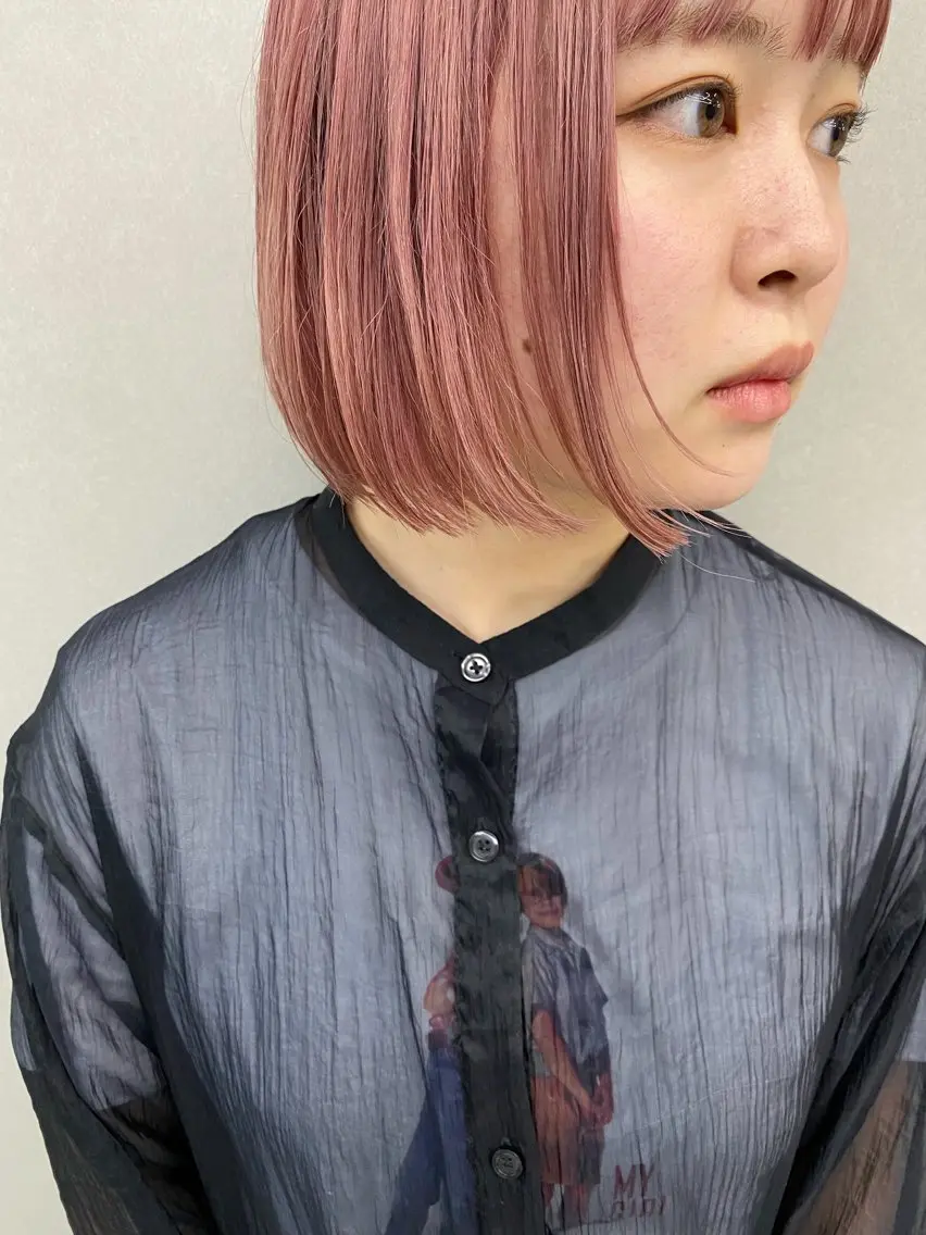 ショート カラー ベージュカラー ブリーチ ダブルカラー ピンクカラー ピンクベージュ -福岡博多筑紫口- 大津成美のヘアスタイル