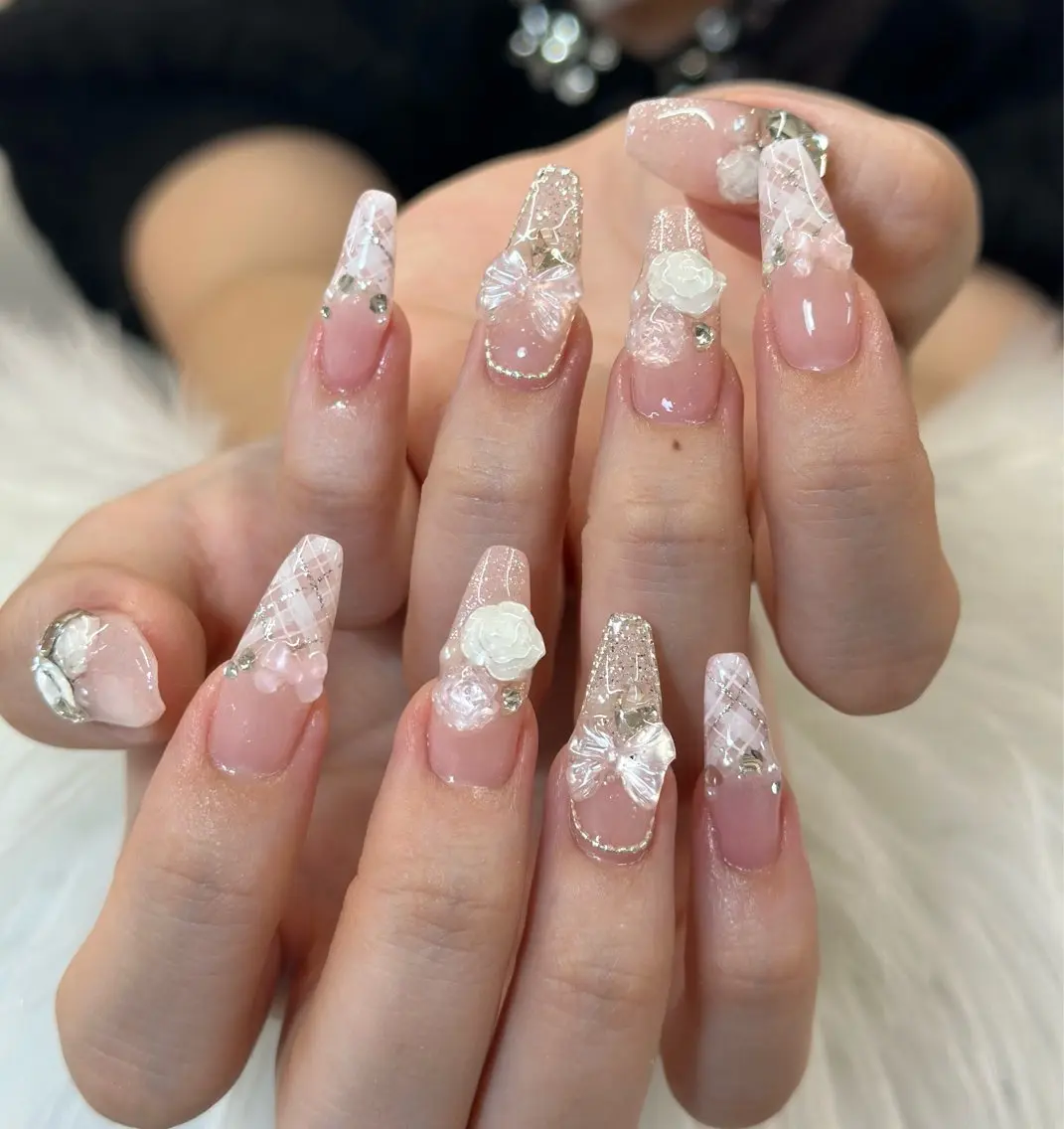 ネイル ハンドネイル lyly ちゃんのネイルデザイン