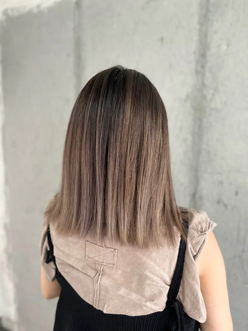 ミディアム ヘアカラー sena 《Mariana》のヘアスタイル