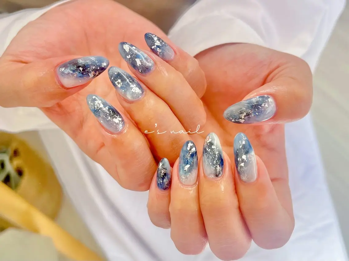 ネイル e’s nail Lumièreのネイルデザイン