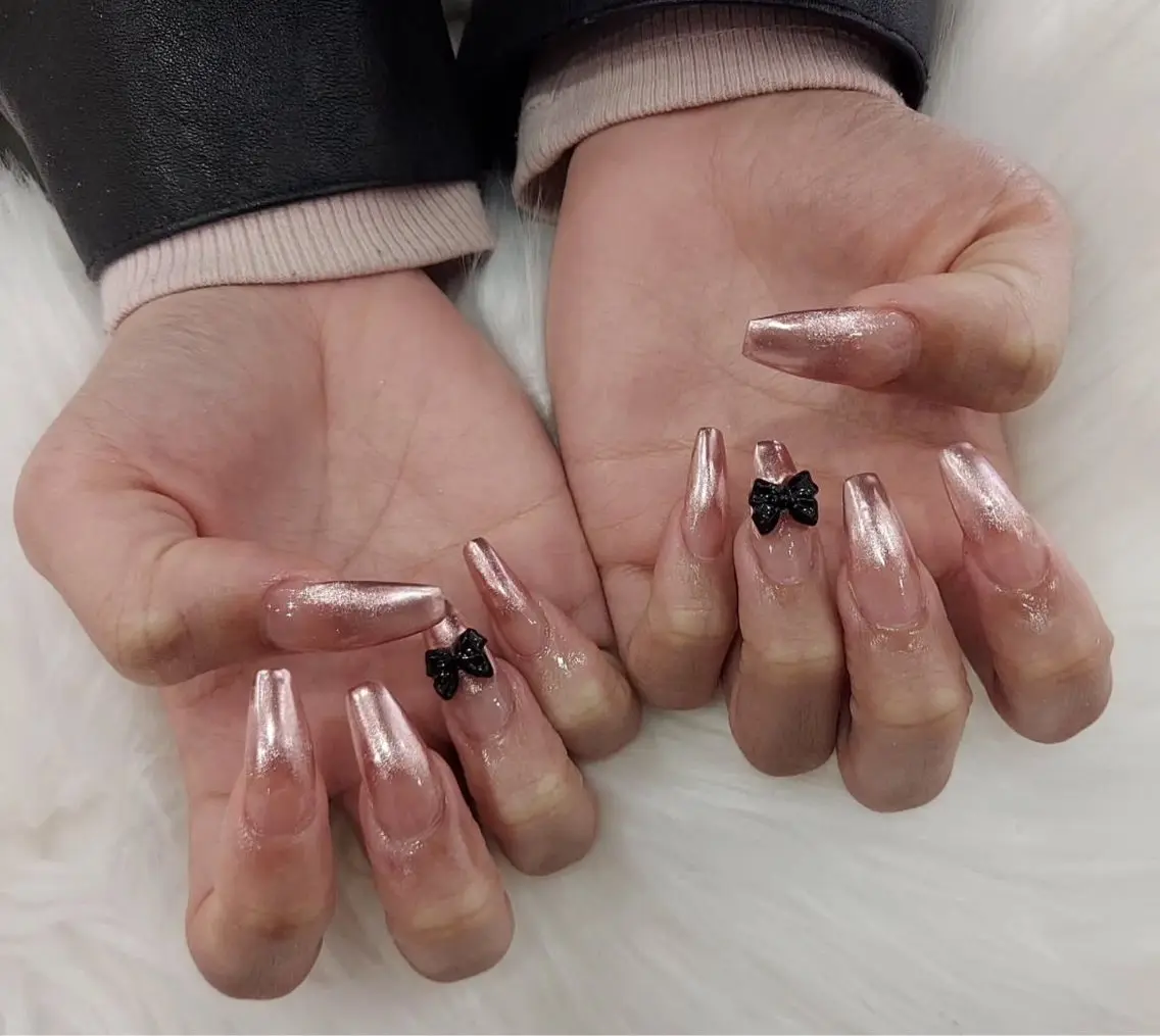 ネイル 長さ出し フットネイル ジェルネイル 韓国ネイル マグネットネイル #Amin nail salonのネイルデザイン