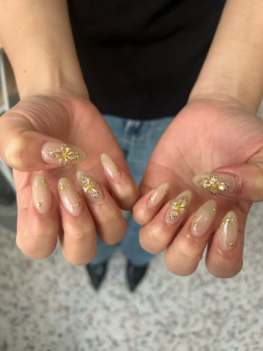 ネイル ハンドネイル 小松 千冬のネイルデザイン