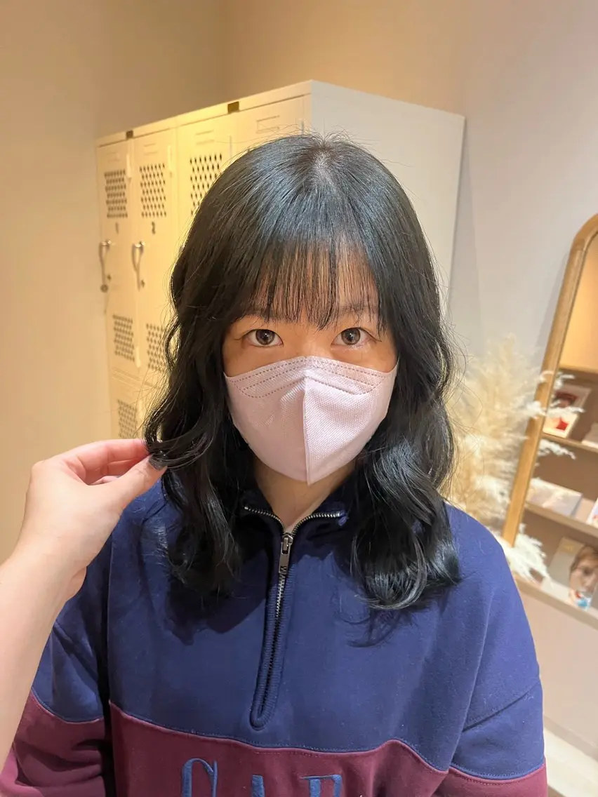セミロング カラー ramphy 柴原 夢奈のヘアスタイル
