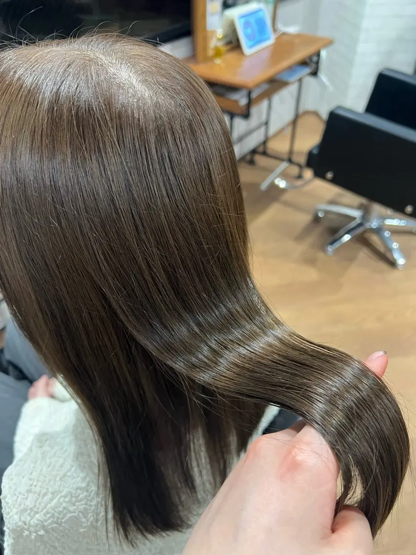 セミロング カラー ヘアカラー レ ナのヘアスタイル