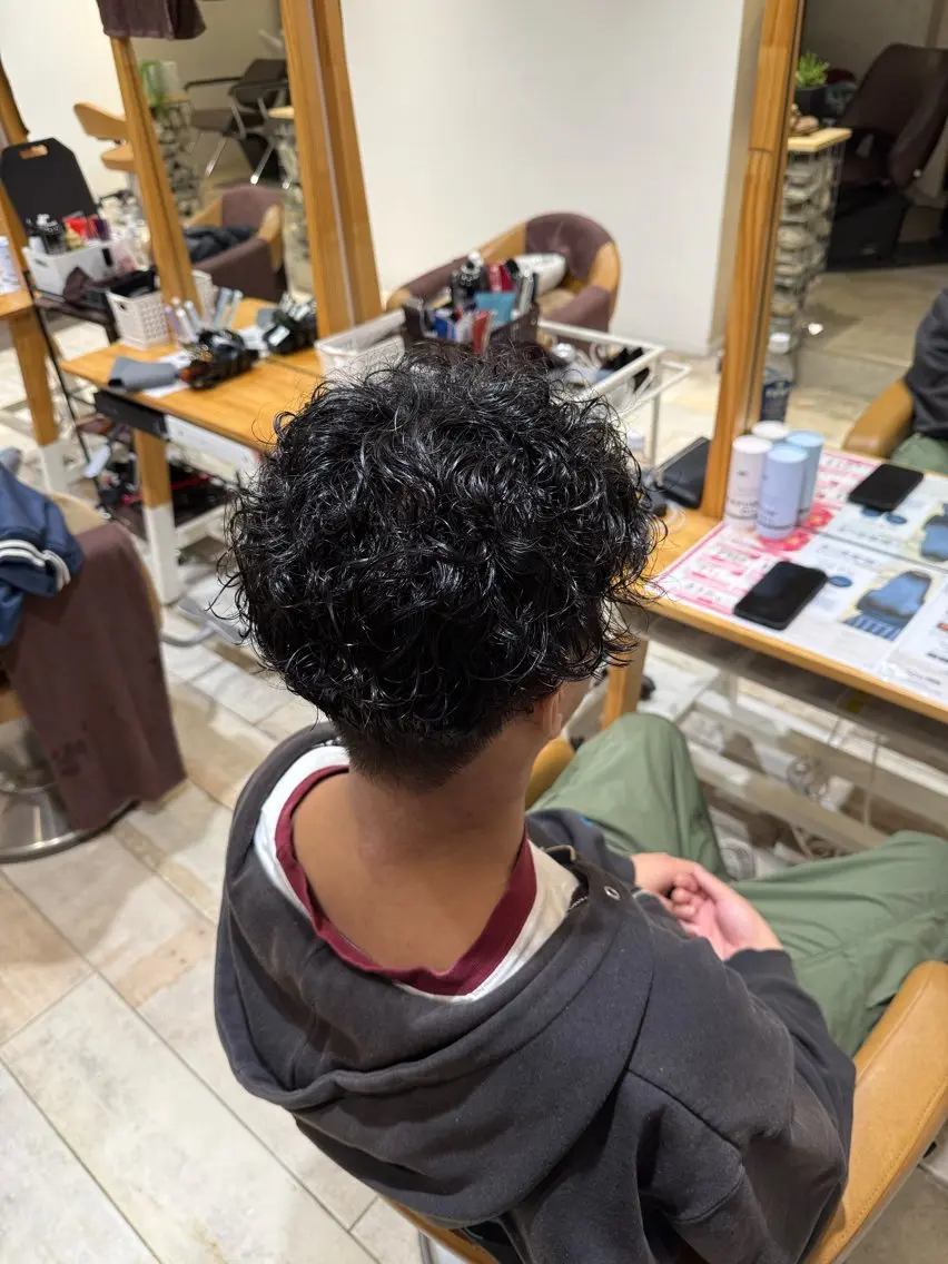 ショート パーマ カット パーマ メンズパーマ/透明感 カラー 北山 祐助のヘアスタイル