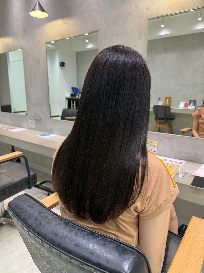 ロング 山口 桃果のヘアスタイル