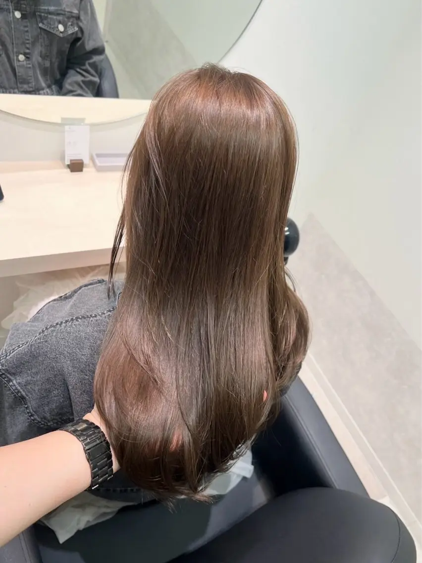 ロング カット ヘアカラー トリートメント 東梅田エリアカラー ヘアセットNo. 1のヘアスタイル