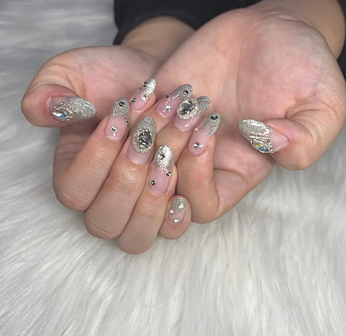 ネイル チークネイル ジェルネイル 韓国ネイル 持ち込み パラジェル LeaLea nails.のネイルデザイン