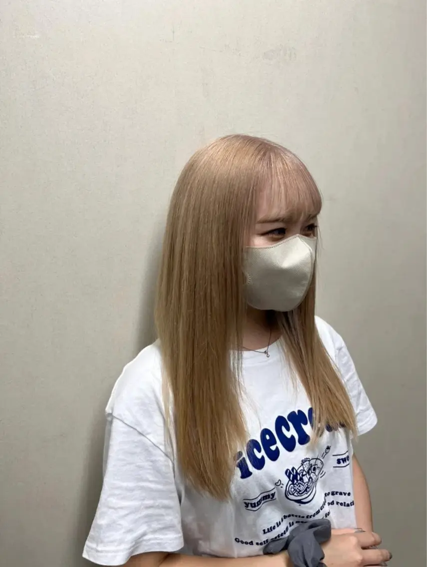 ロング 小松 陸璃のヘアスタイル