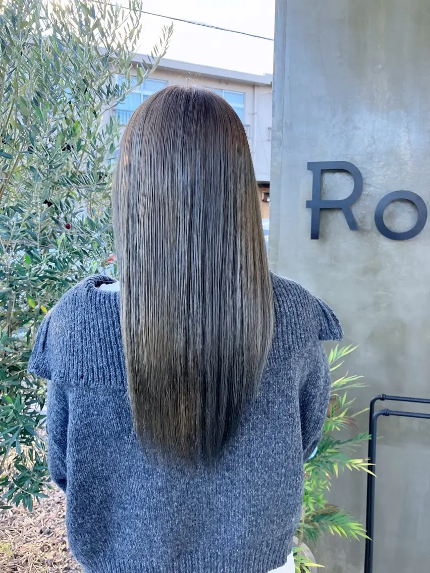 ロング カラー グレージュ オリーブグレージュ オリーブグレー 【ツヤ髪特化】 スズキアキエ🫧のヘアスタイル