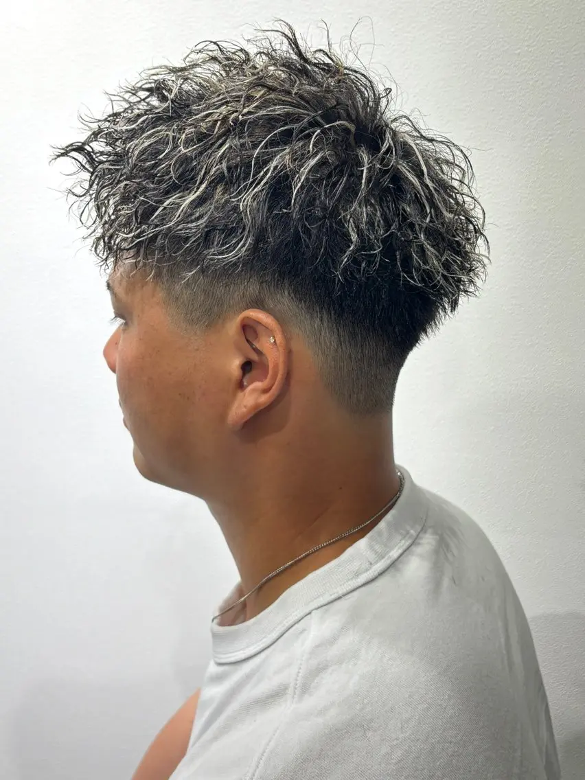 ショート カラー パーマ メンズ 【メンズパーマ特化】 中戸 滉のヘアスタイル