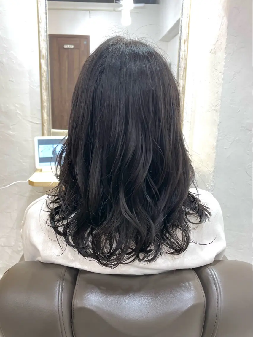 ミディアム パーマ 髪質改善 縮毛矯正/ レイヤー/銀座/本木のヘアスタイル
