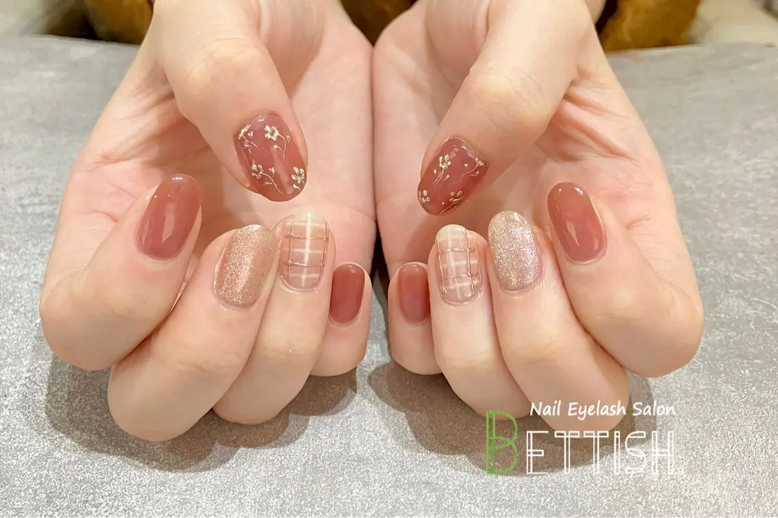 ネイル ミラーネイル BETTISH. KUMIKO☺︎︎のネイルデザイン