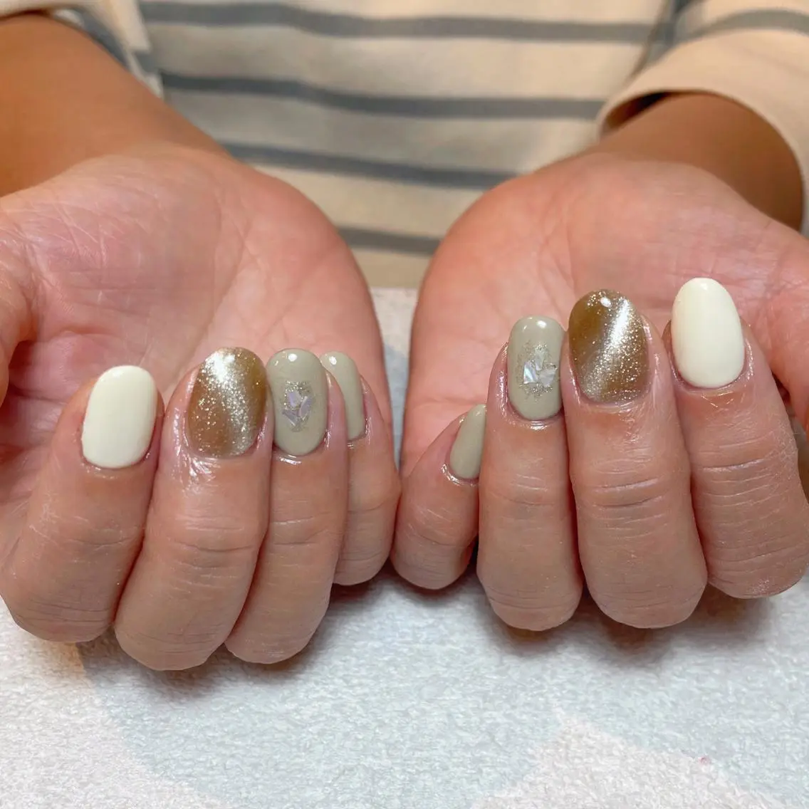 ネイル ハンドネイル nailroom DIASOMNIAのネイルデザイン