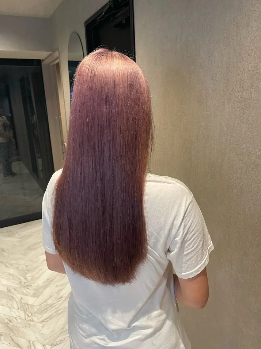 ロング カラー ベージュカラー ピンクカラー ピンクベージュ カット ヘアカラー トリートメント 高品質シールエクステ /艶髪/HIROのヘアスタイル