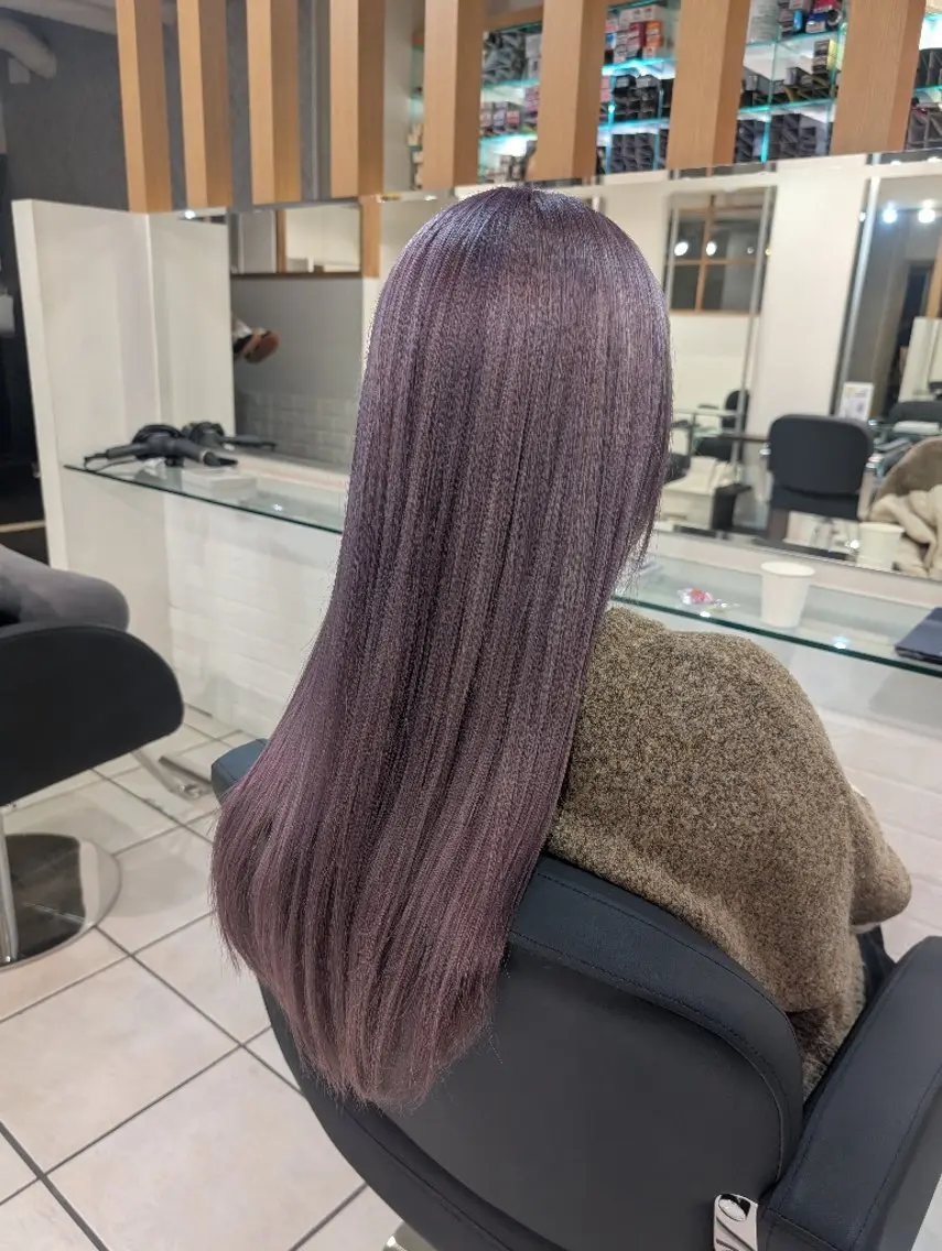 ロング カラー ブリーチ ピンクカラー ピンクパープル パープルカラー 大人髪ヘアセット/ 切りたて感なしカットのヘアスタイル