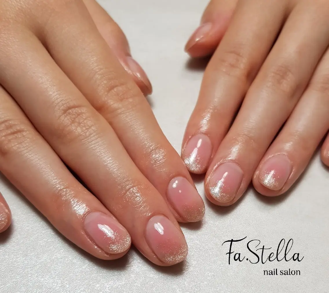 ネイル チークネイル キラキラネイル マグネットネイル ハンドネイル Fa.Stella ファステラ のネイルデザイン