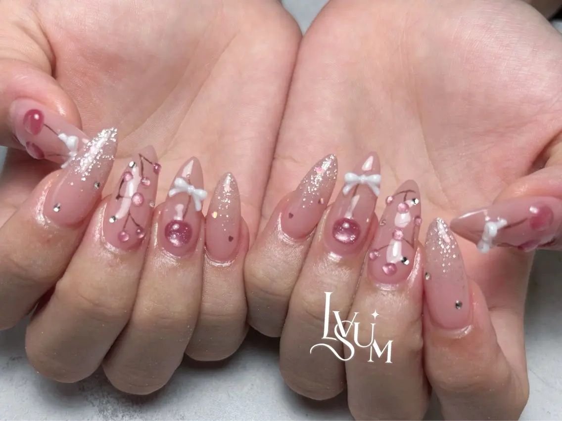 ネイル ガーリー リボン ハンドネイル lvsum nailのネイルデザイン