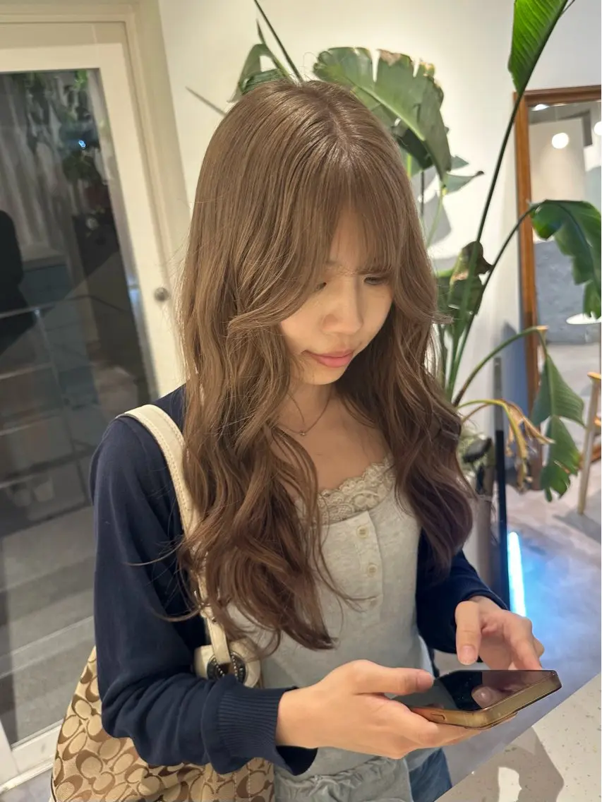 ロング カラー ヘアカラー HANAME 原宿美容室のヘアスタイル