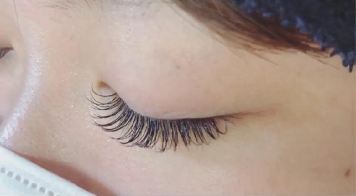 🦋フラットラッシュ80本🦋OFF込みの写真