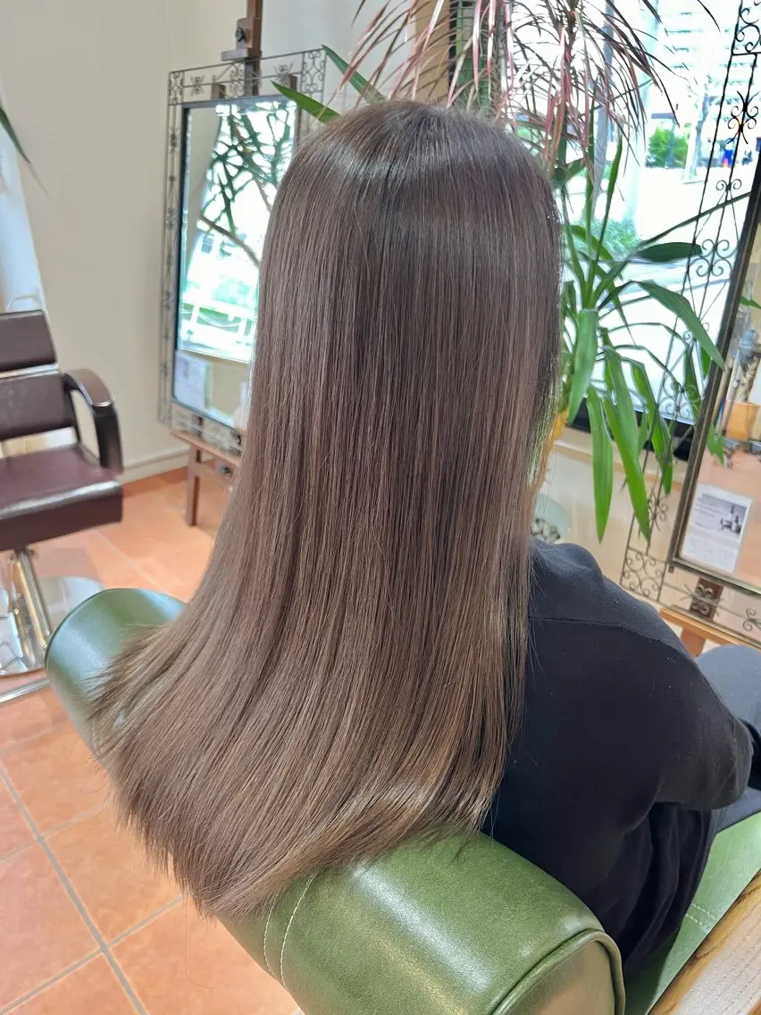 ロング カラー ヘアカラー トリートメント 石井 佑樹のヘアスタイル