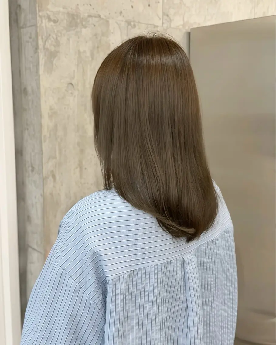 ミディアム カラー ベージュカラー オリーブベージュ カット ヘアカラー トリートメント 高橋大樹/グレー ジュ/ブリーチなしのヘアスタイル