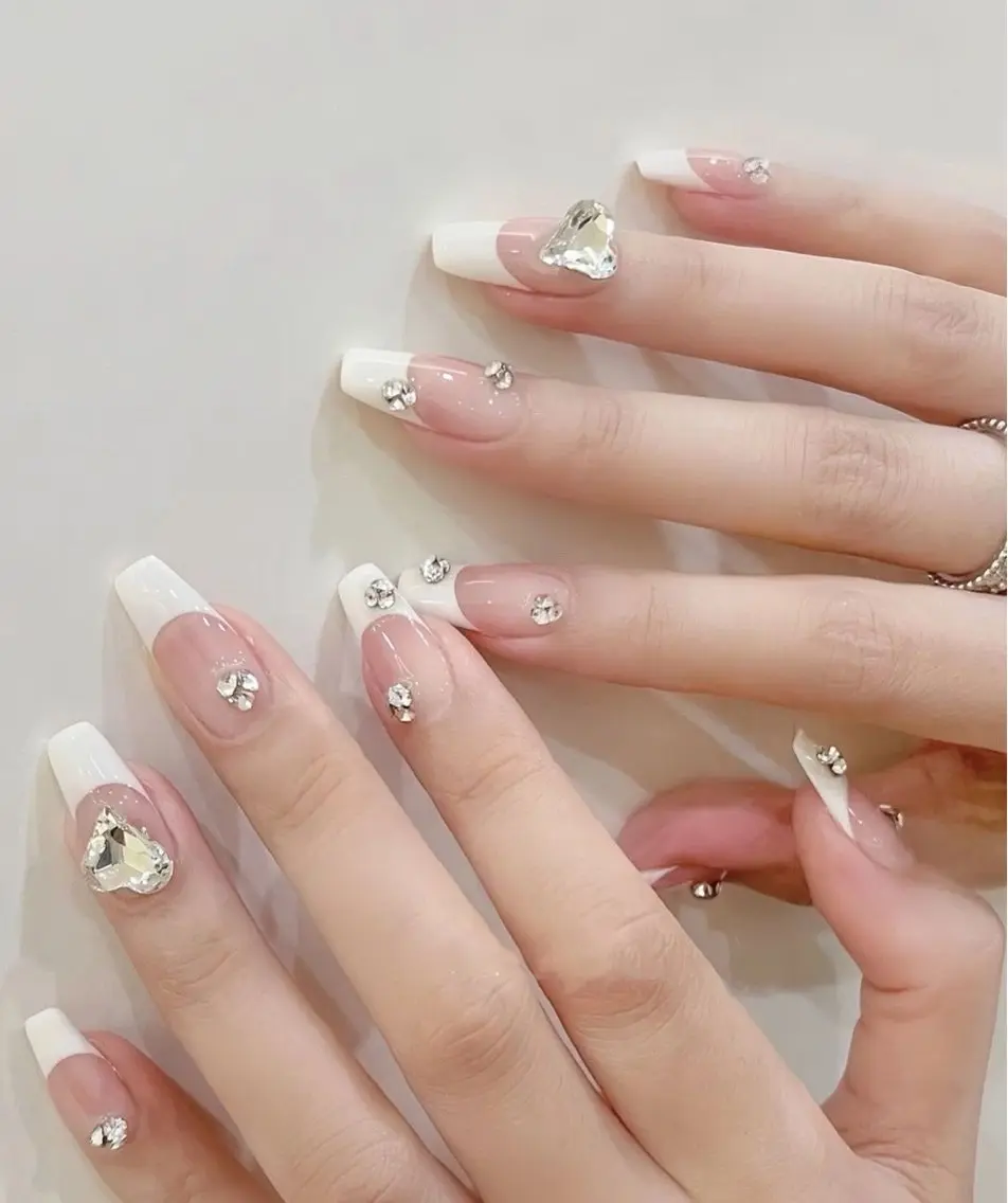 ネイル クリアネイル 長さ出し フラッシュネイル フレンチネイル ジェルネイル ハンドネイル kana nailのネイルデザイン