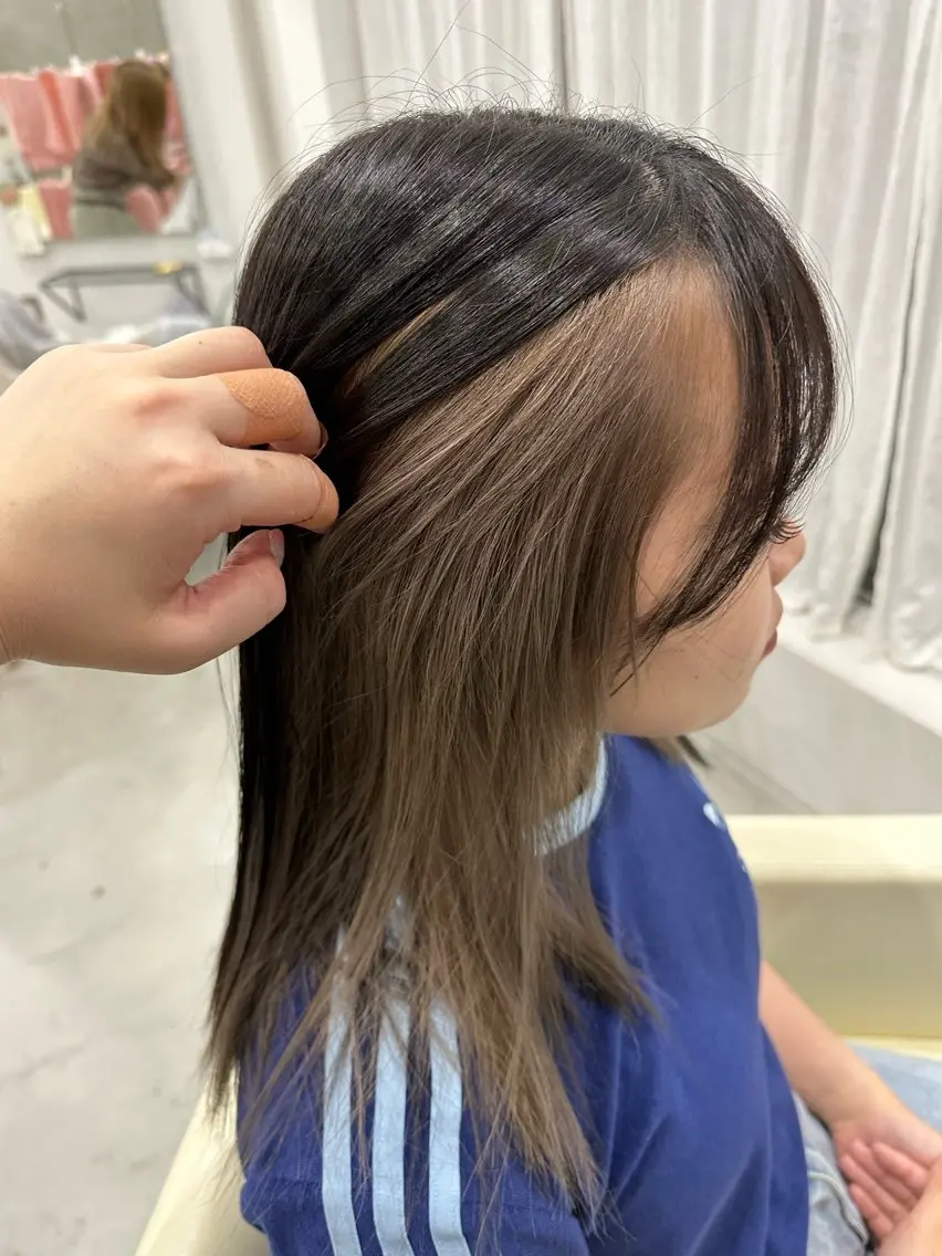 セミロング カラー ヘアカラー さあや 【透け感/艶感】のヘアスタイル