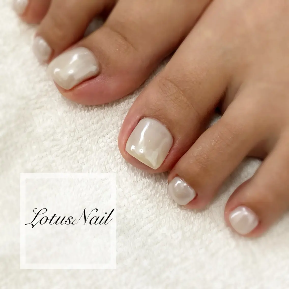 ネイル フットネイル フットネイル Lotus Nailのネイルデザイン