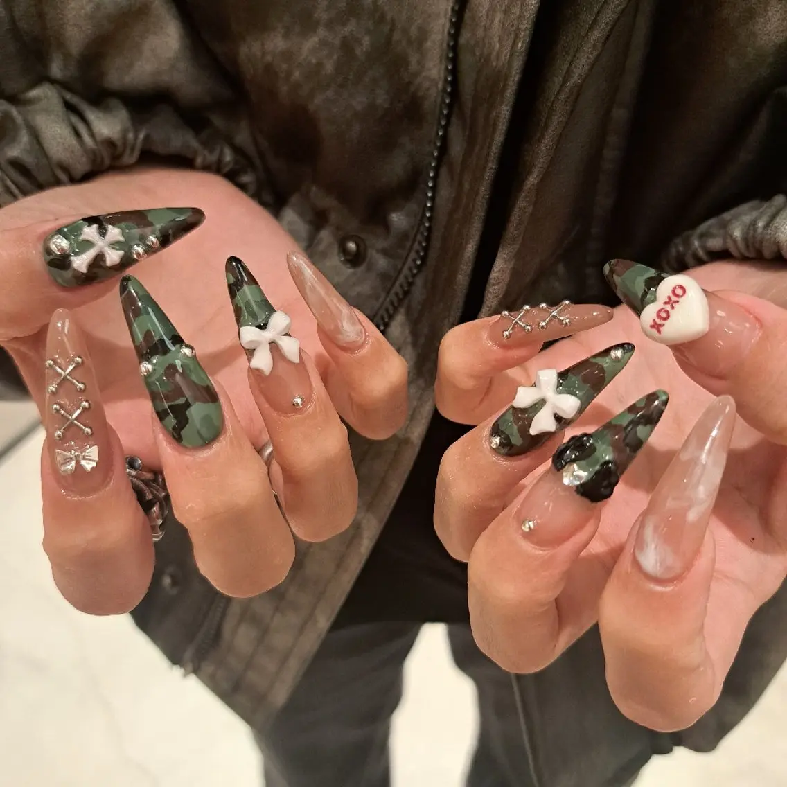 ネイル アートネイル 持ち込み リボン スカルプネイル ハンドネイル Nail mood デザイン持ち込みokのネイルデザイン