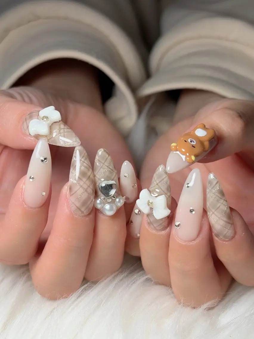 ネイル 持ち込み ハンドネイル Naut; atanのネイルデザイン