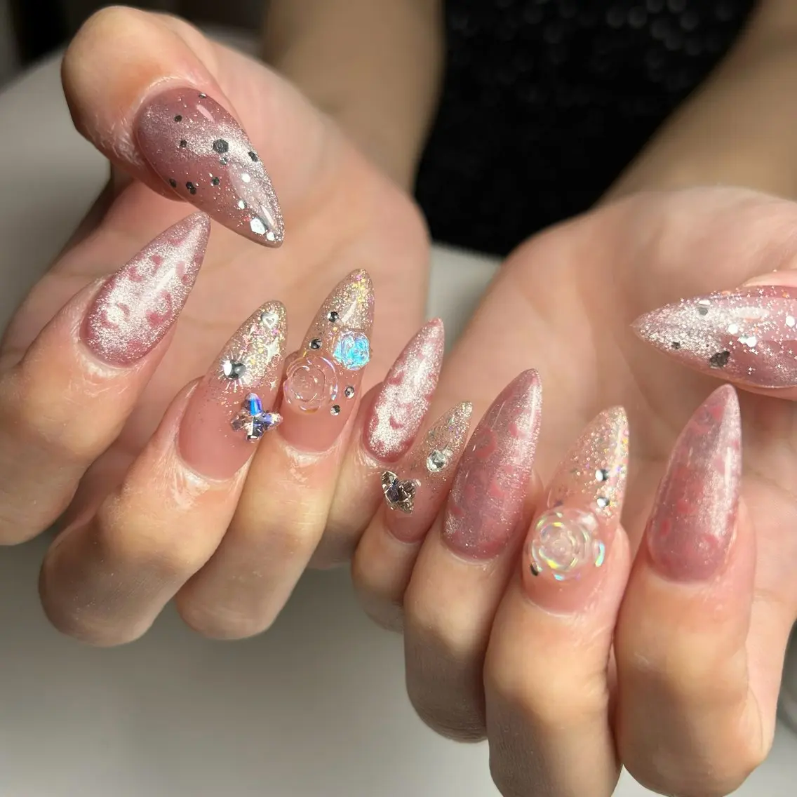 ネイル リナ ⭐️のネイルデザイン