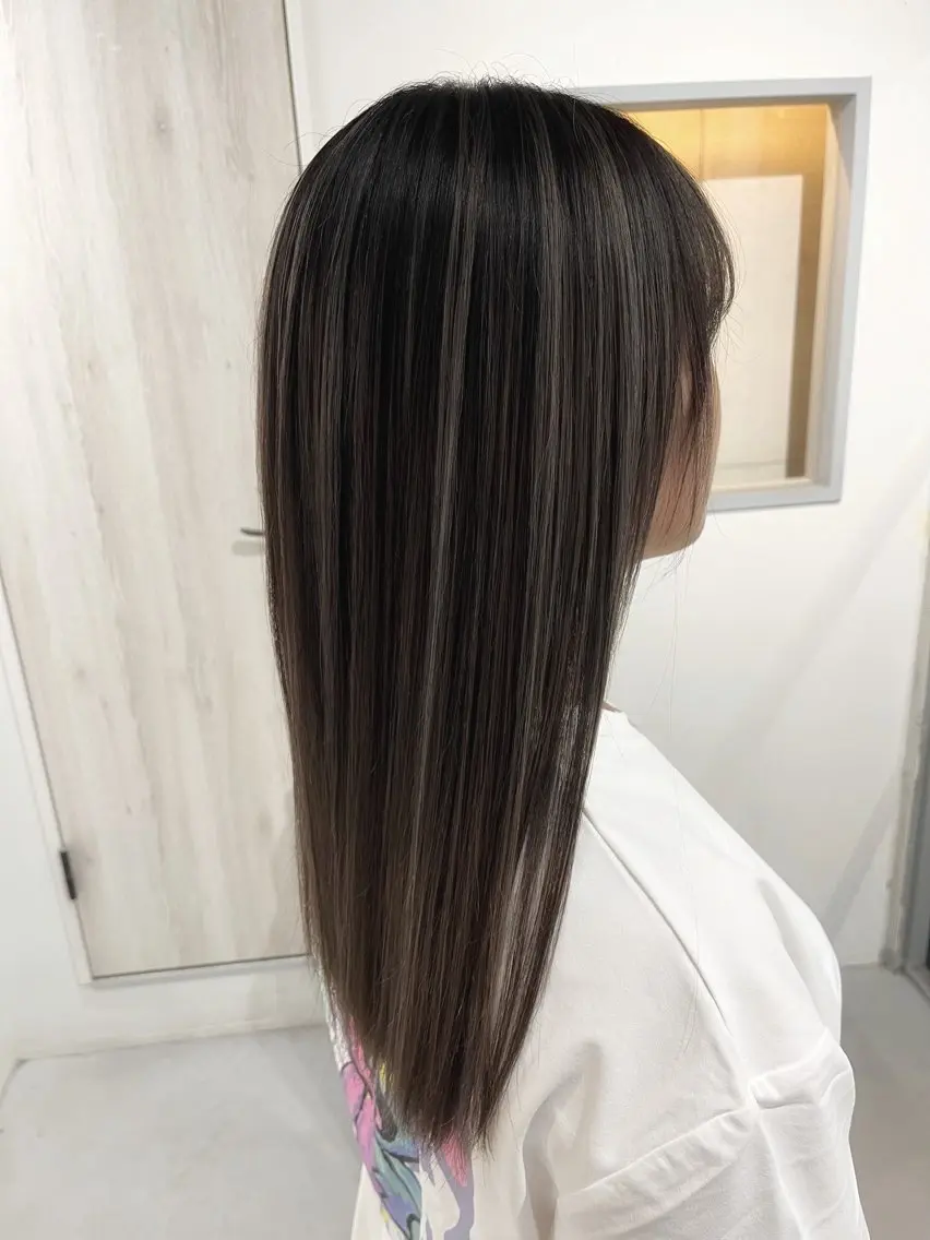 ロング カラー ハイライトカラー ハイライト トリートメント inc新小岩北口店 🫧Nichikaのヘアスタイル