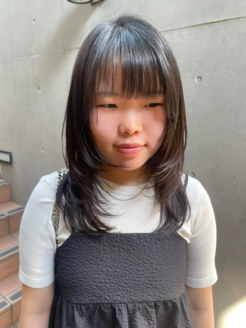セミロング カット レイヤー/縮毛矯正 🪄chihiroのヘアスタイル