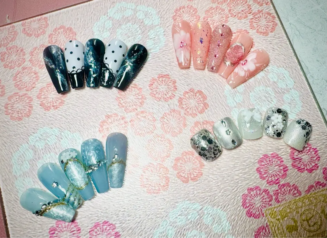 ネイル キラキラネイル ストーンネイル Michan Nailのネイルデザイン