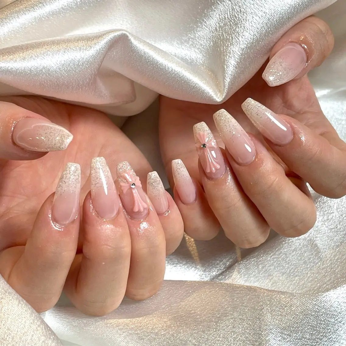 ネイル キラキラネイル ハンドネイル yurika 🌷.*･ﾟのネイルデザイン