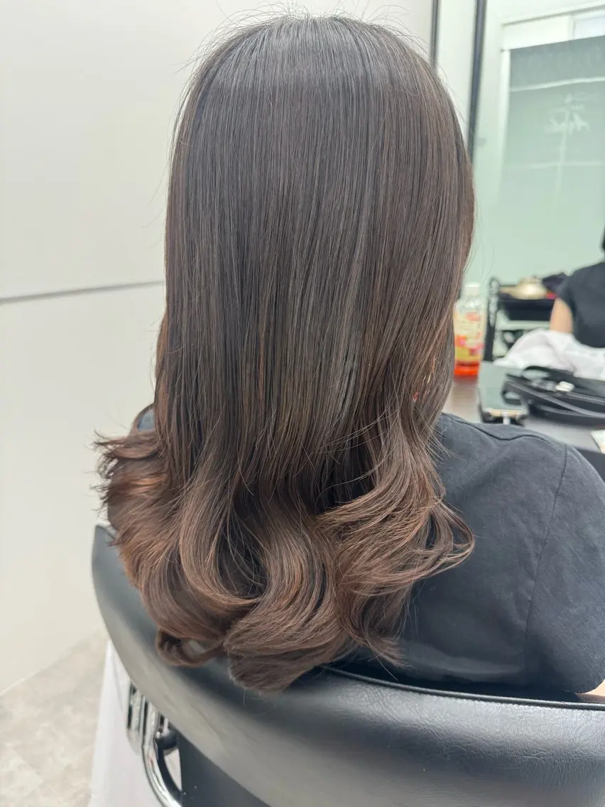 セミロング セミロングパーマ 韓国風ヘア カット パーマ デジタルパーマ🫧 韓国風ヘア🫧サクラのヘアスタイル
