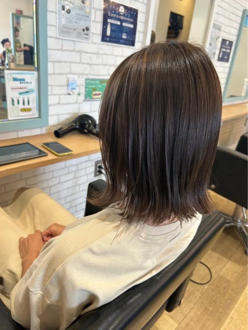 ミディアム カラー bloom富里店 真衣のヘアスタイル