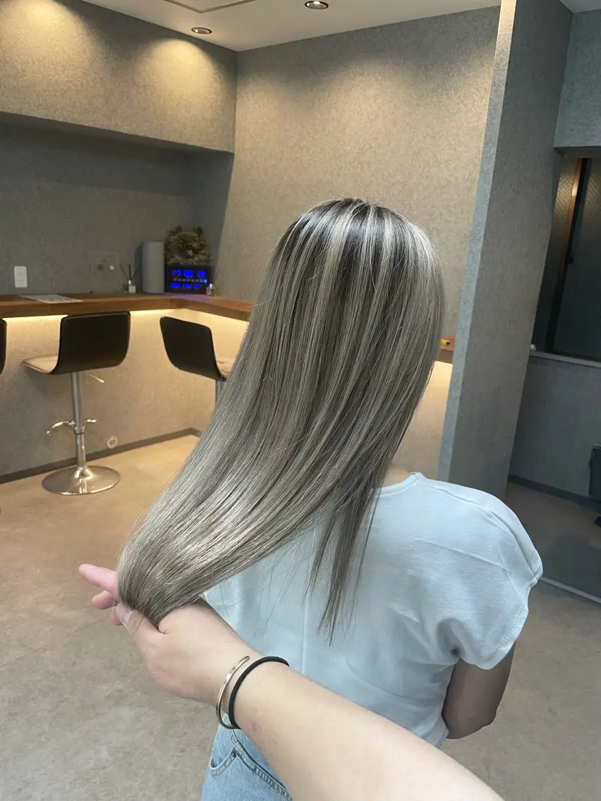 ロング レイヤーカット カット ヘアカラー 小嶋 司のヘアスタイル