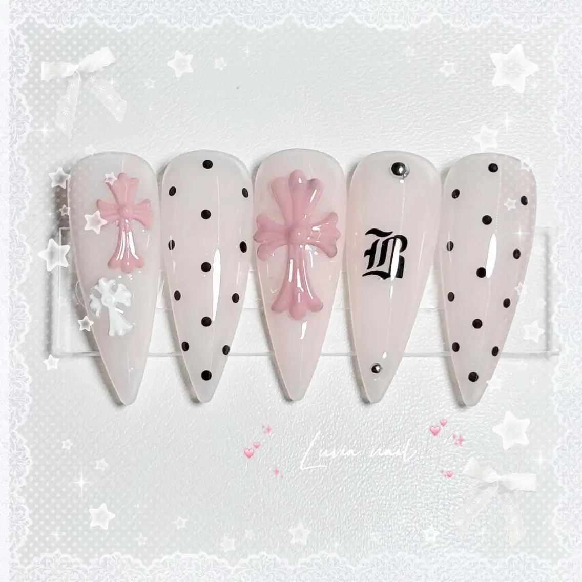 ネイル ハンドネイル 🎀Luvia ワンホンネイル💫のネイルデザイン