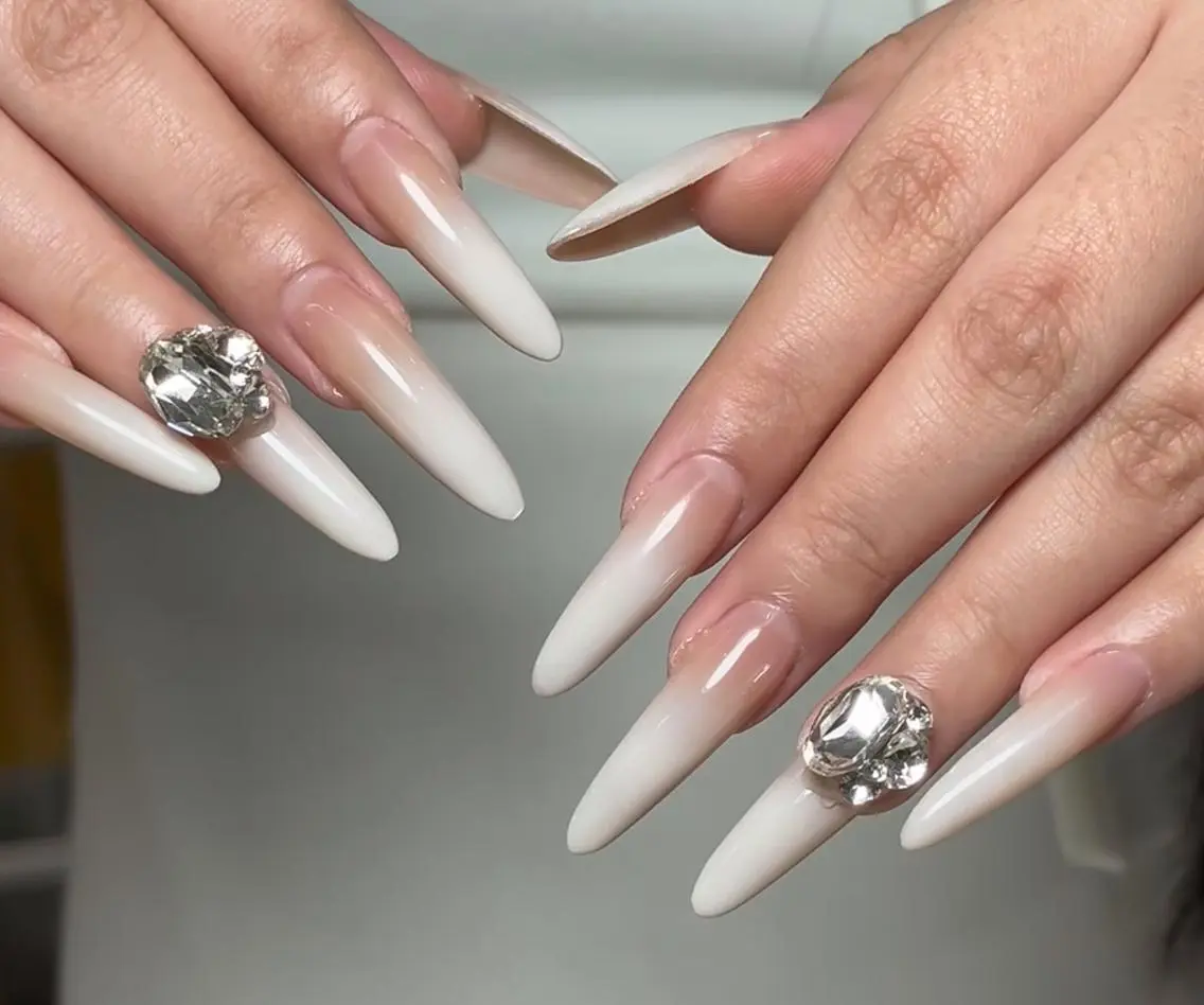 ネイル ハンドネイル 🍑 momo_nailのネイルデザイン