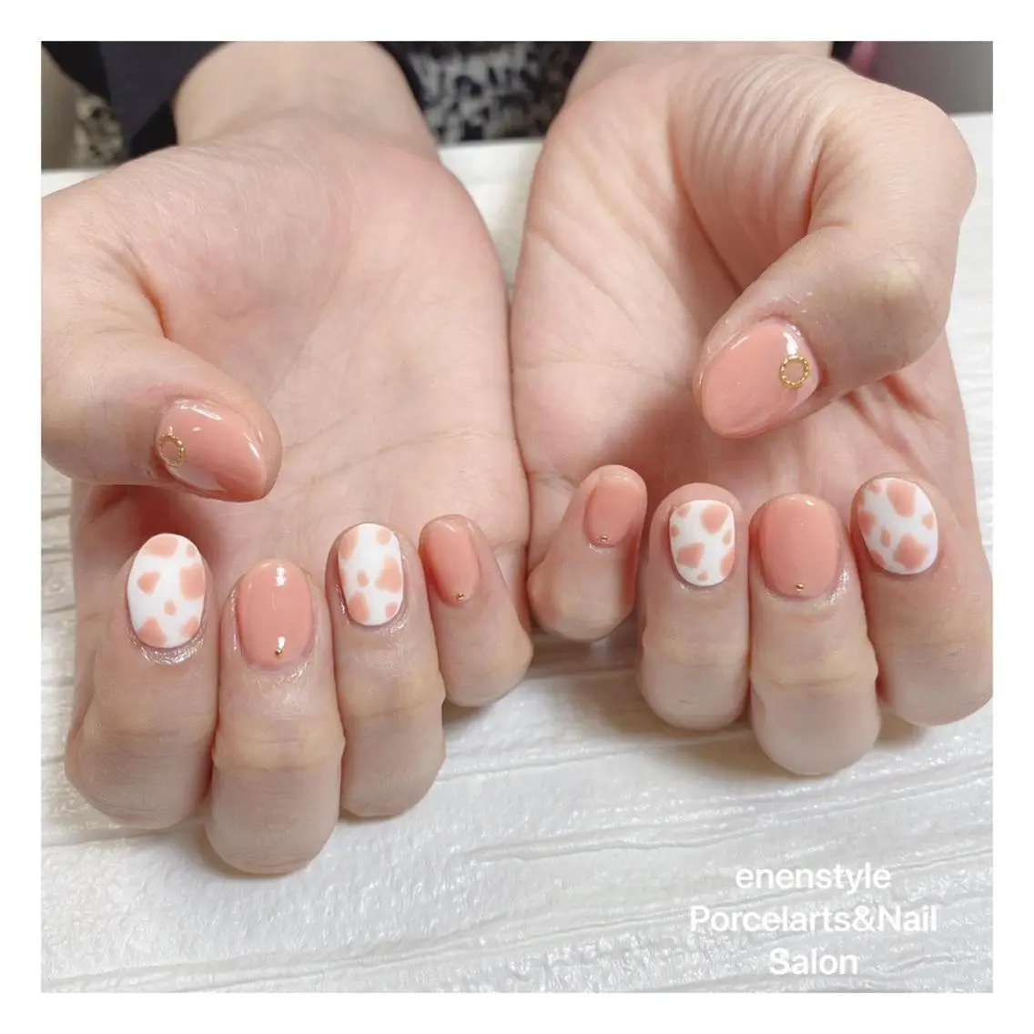 ミディアム ネイル ハンドネイル 🐾enen style 🐾のネイルデザイン